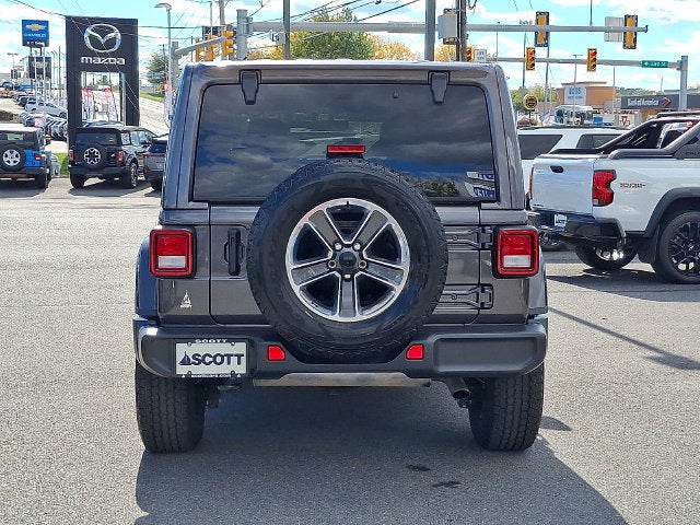 2021 Jeep Wrangler Unlimited Sahara