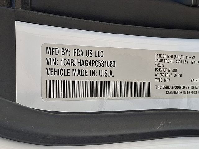 2023 Jeep Grand Cherokee Laredo