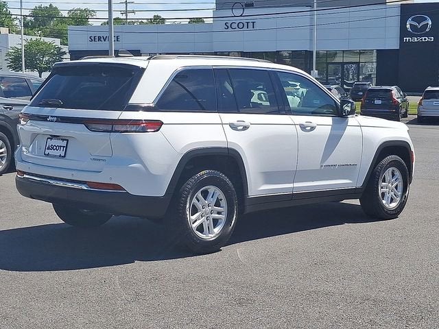 2023 Jeep Grand Cherokee Laredo