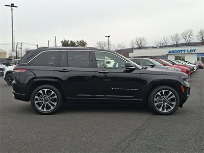 2022 Jeep Grand Cherokee 4xe Overland