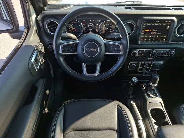 2022 Jeep Gladiator Overland