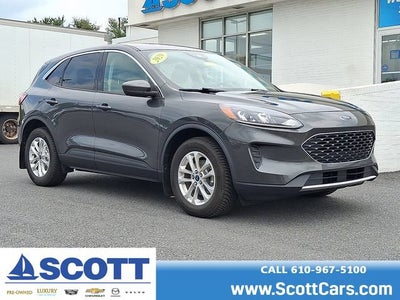 2020 Ford Escape SE