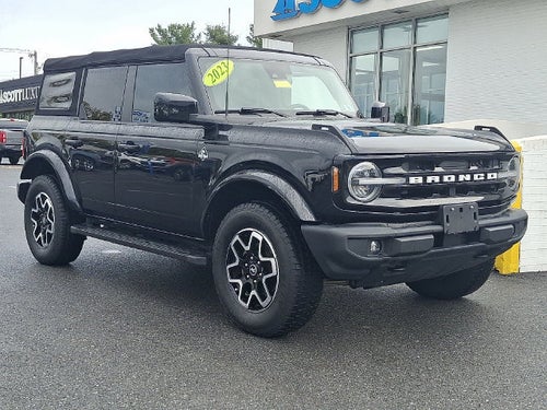 2023 Ford Bronco Base