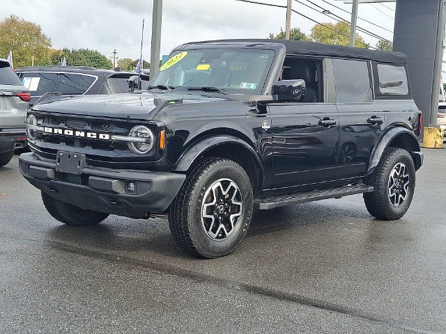 2023 Ford Bronco Base