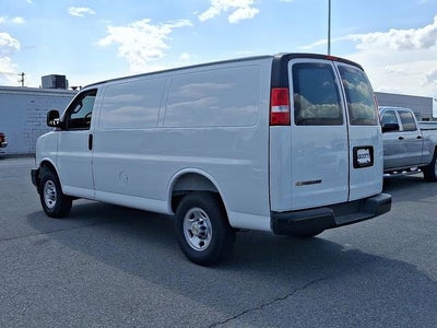 2025 Chevrolet Express Cargo WT