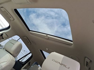 2020 GMC Acadia Denali