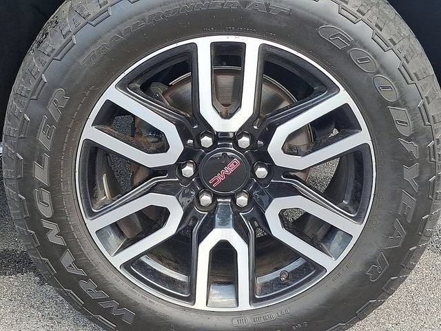 2023 GMC Yukon AT4
