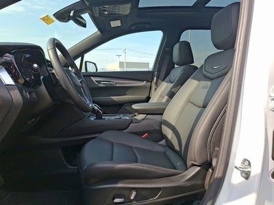 2025 Cadillac XT6 Luxury