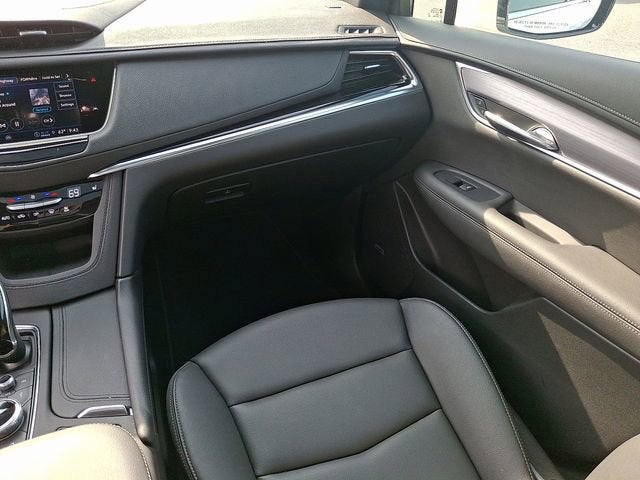 2025 Cadillac XT6 Luxury