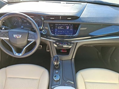 2024 Cadillac XT6 Sport
