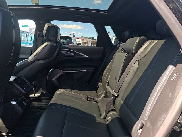 2024 Cadillac LYRIQ Sport 2