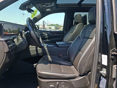 2023 Cadillac Escalade Sport