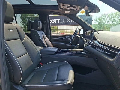 2023 Cadillac Escalade Sport