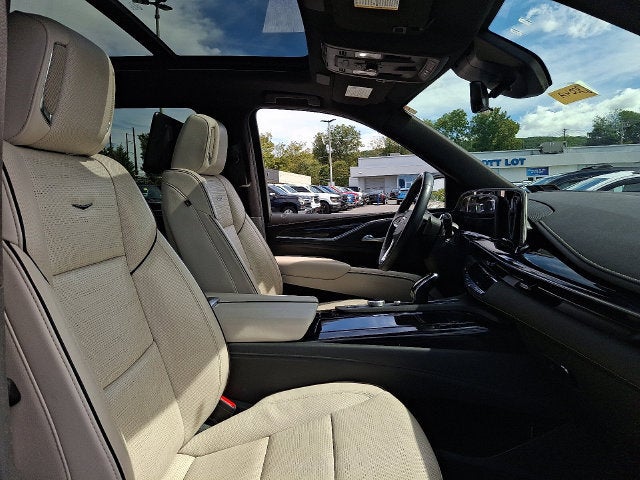 2023 Cadillac Escalade ESV 4WD Sport
