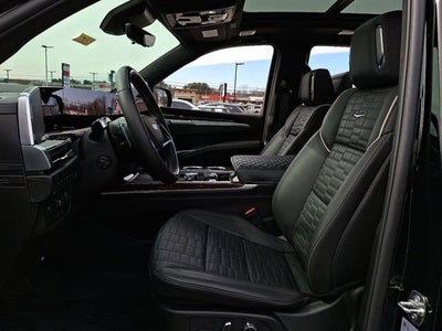 2025 Cadillac Escalade Sport Platinum