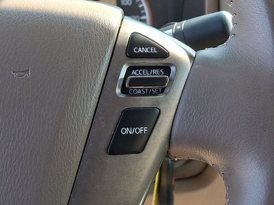 2014 Nissan Titan SV