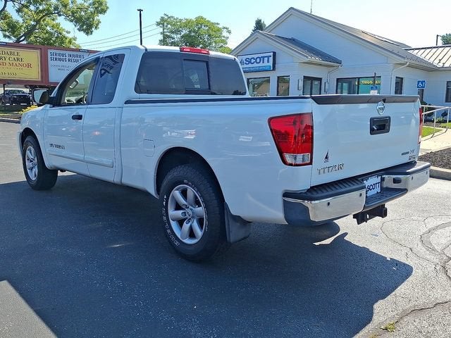 2014 Nissan Titan SV