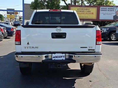 2014 Nissan Titan SV