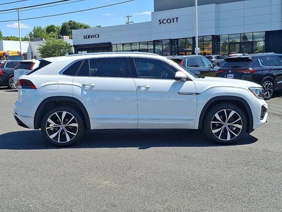 2024 Volkswagen Atlas Cross Sport 2.0T SEL Premium R-Line