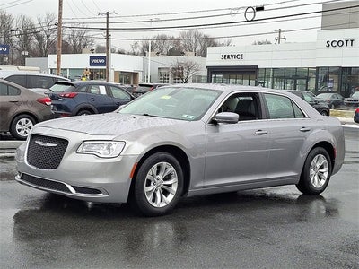 2015 Chrysler 300 Limited