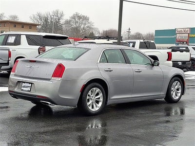 2015 Chrysler 300 Limited