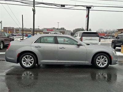 2015 Chrysler 300 Limited