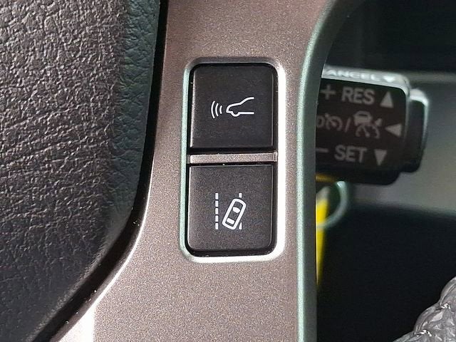 2022 Toyota Tacoma 4WD SR