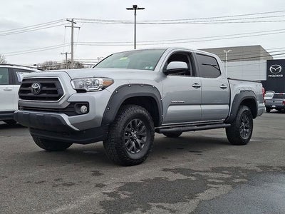 2022 Toyota Tacoma 4WD SR