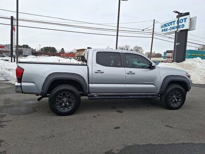 2022 Toyota Tacoma 4WD SR