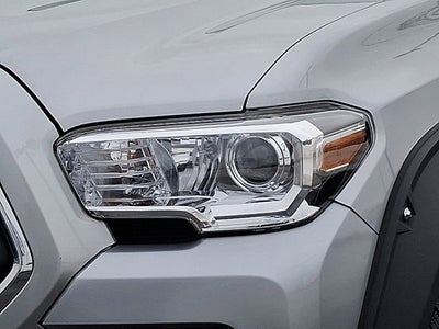 2022 Toyota Tacoma 4WD SR