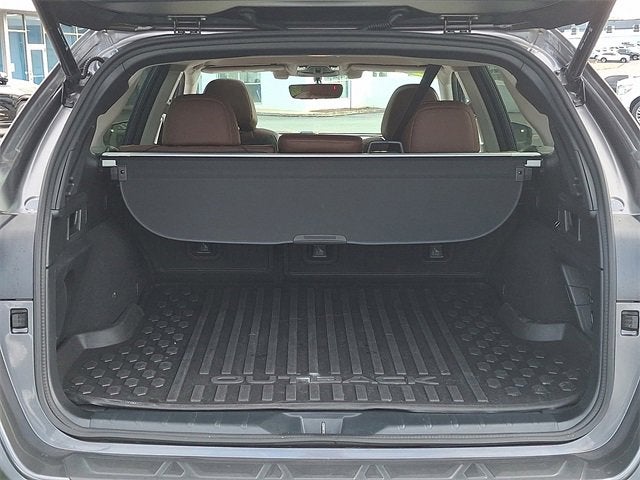 2022 Subaru Outback Touring XT