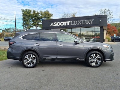 2022 Subaru Outback Touring XT