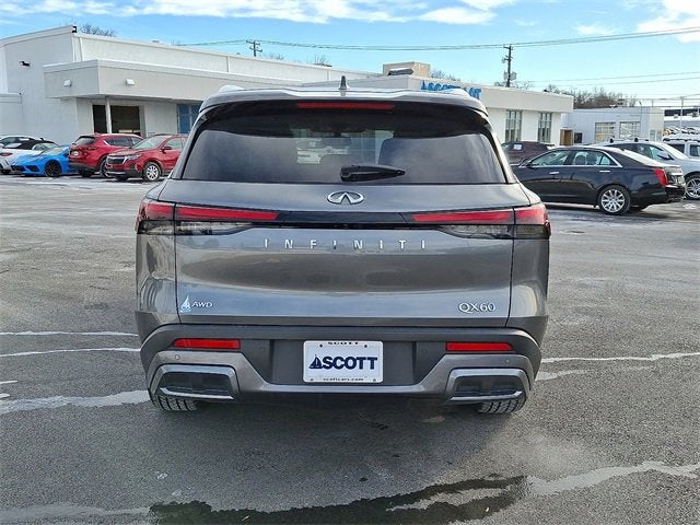 2022 INFINITI QX60 LUXE