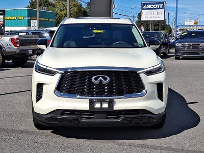 2023 INFINITI QX60 LUXE