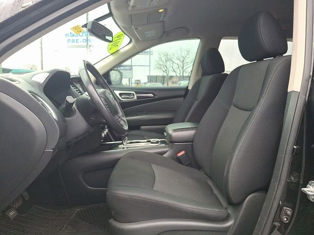 2019 Nissan Pathfinder SV