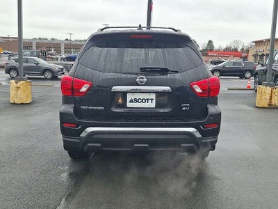 2019 Nissan Pathfinder SV