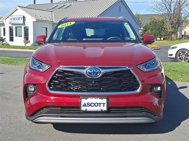 2024 Toyota Highlander Hybrid Platinum
