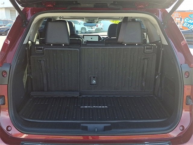 2024 Toyota Highlander Hybrid Platinum