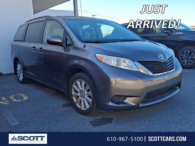 2014 Toyota Sienna LE