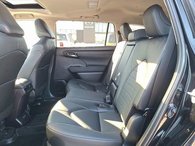 2024 Toyota Highlander LE