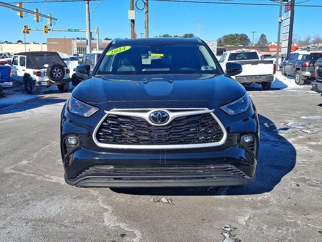 2024 Toyota Highlander LE