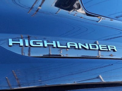 2024 Toyota Highlander LE