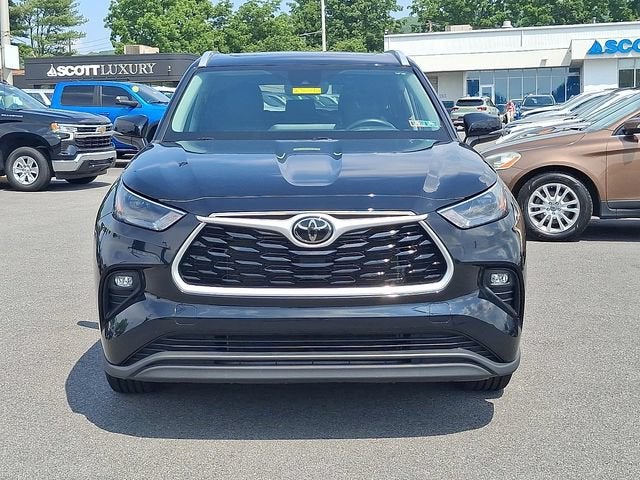 2024 Toyota Highlander LE