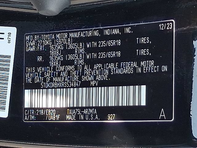 2024 Toyota Highlander LE