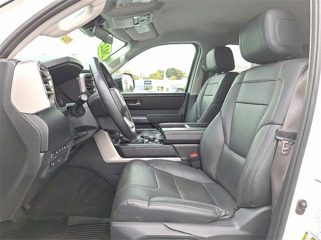 2022 Toyota Tundra 4WD SR5