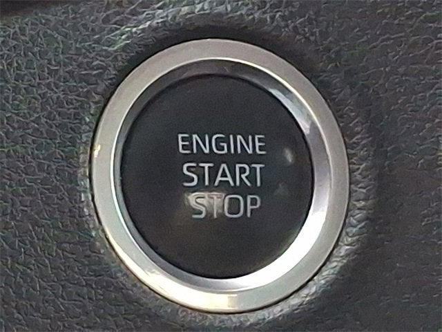 2022 Toyota Tundra 4WD SR5