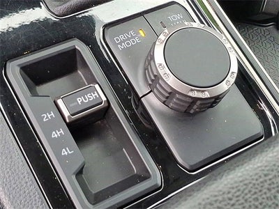 2022 Toyota Tundra 4WD SR5