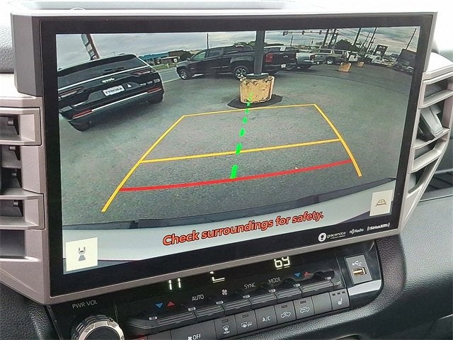 2022 Toyota Tundra 4WD SR5