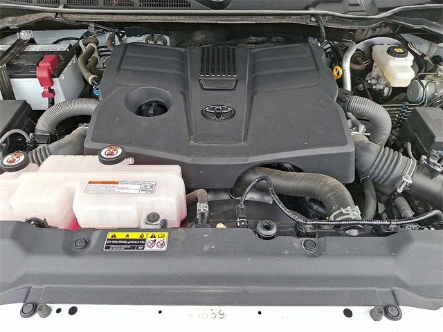 2022 Toyota Tundra 4WD SR5