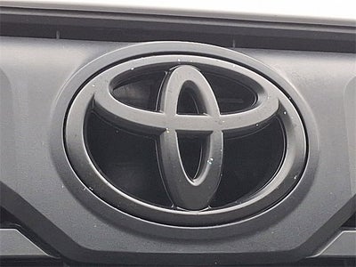 2022 Toyota Tundra 4WD SR5